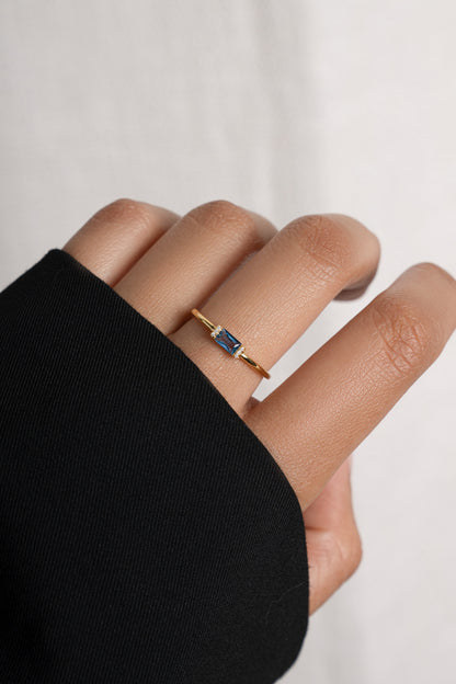 Aquamarine Simple Baguette Ring