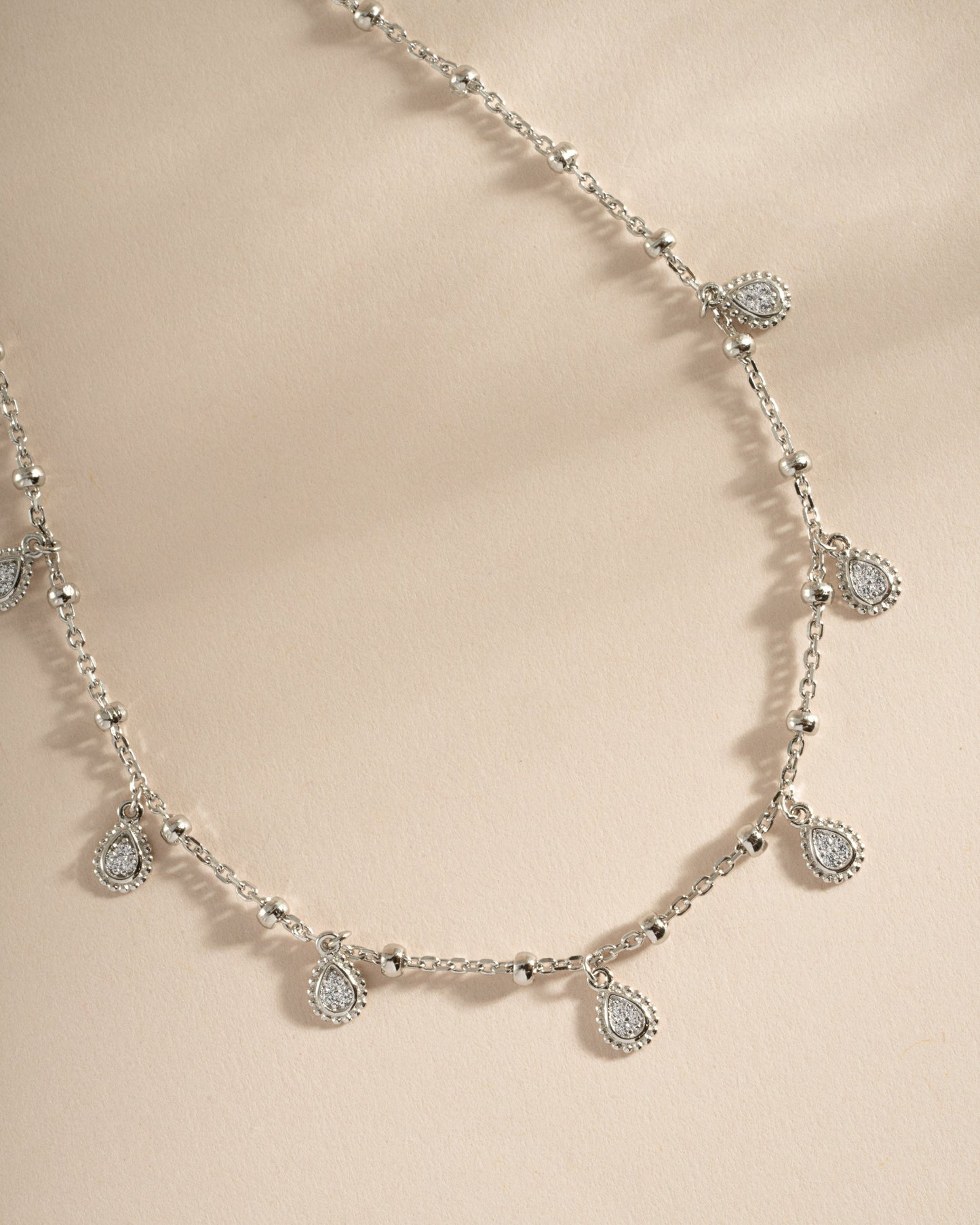 Dangling Tear Drop Necklace