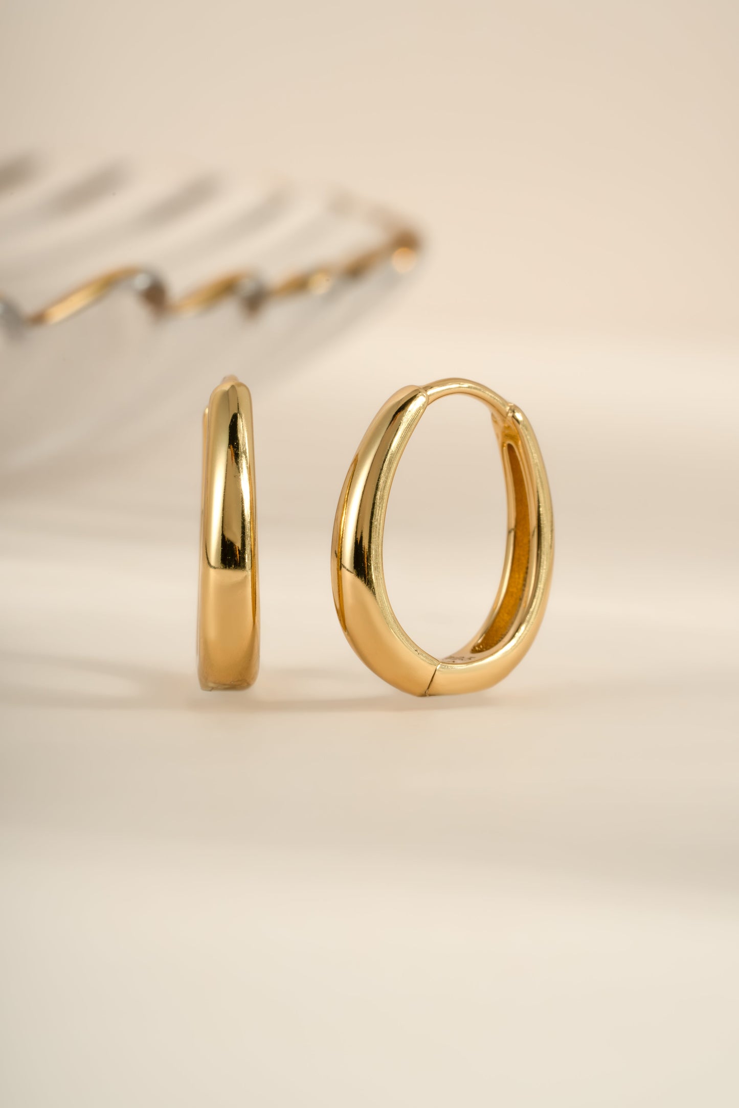 Oval Hoops
