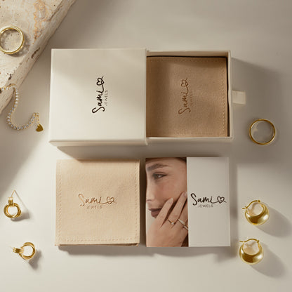 Pavé Bar Studs