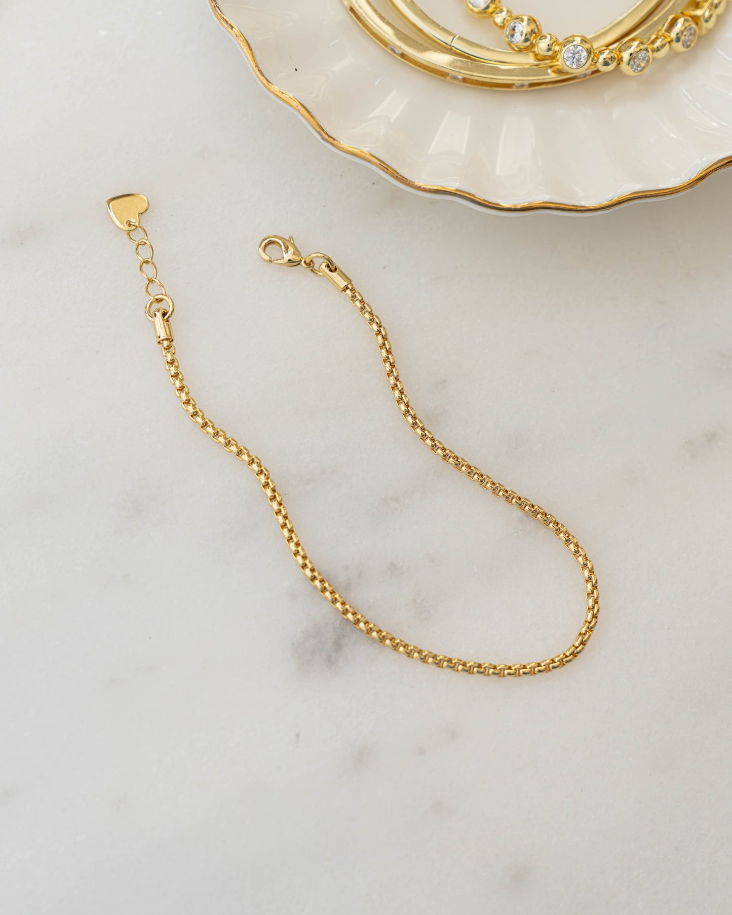 Rounded Box Chain Bracelet
