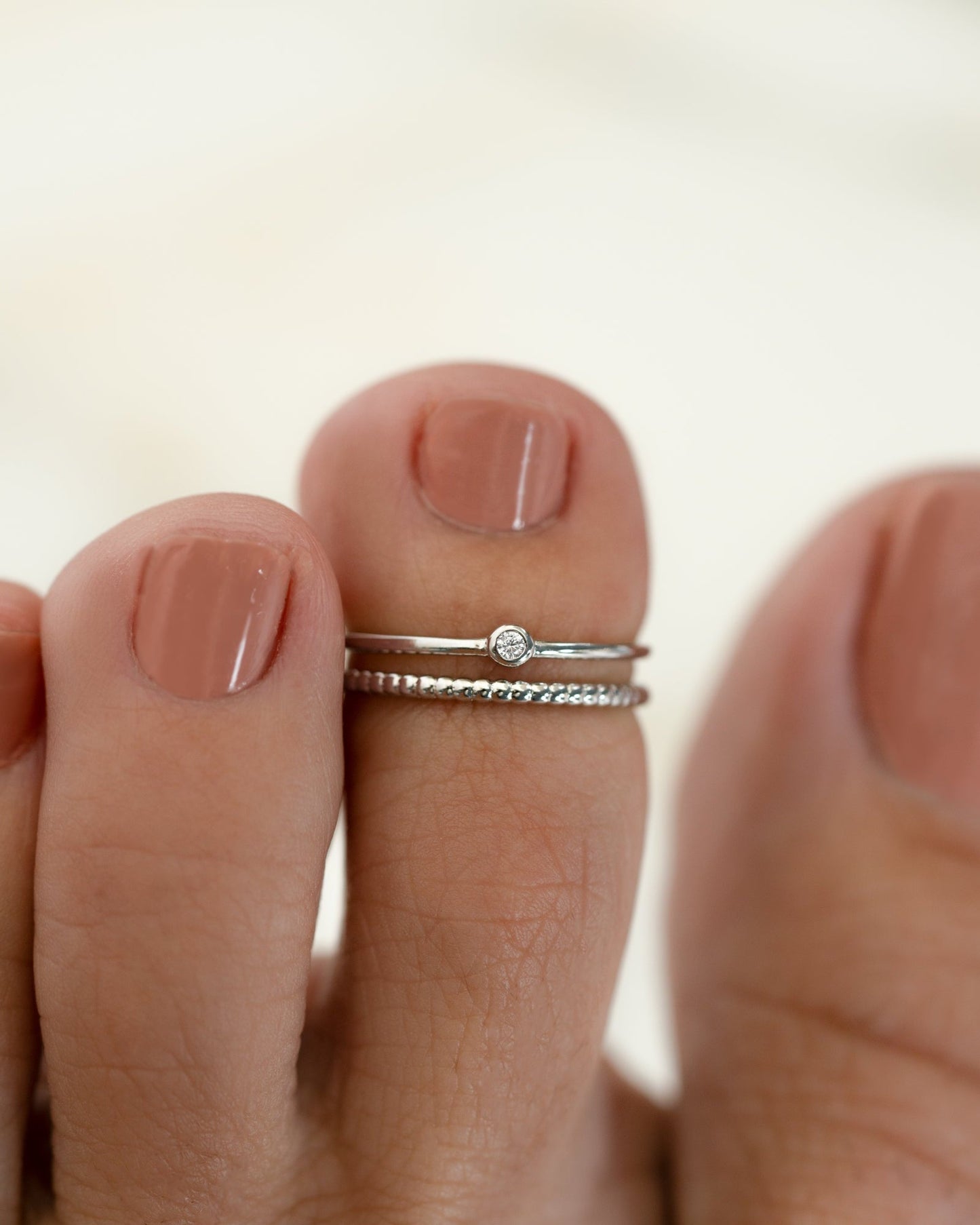Bezel Toe Ring
